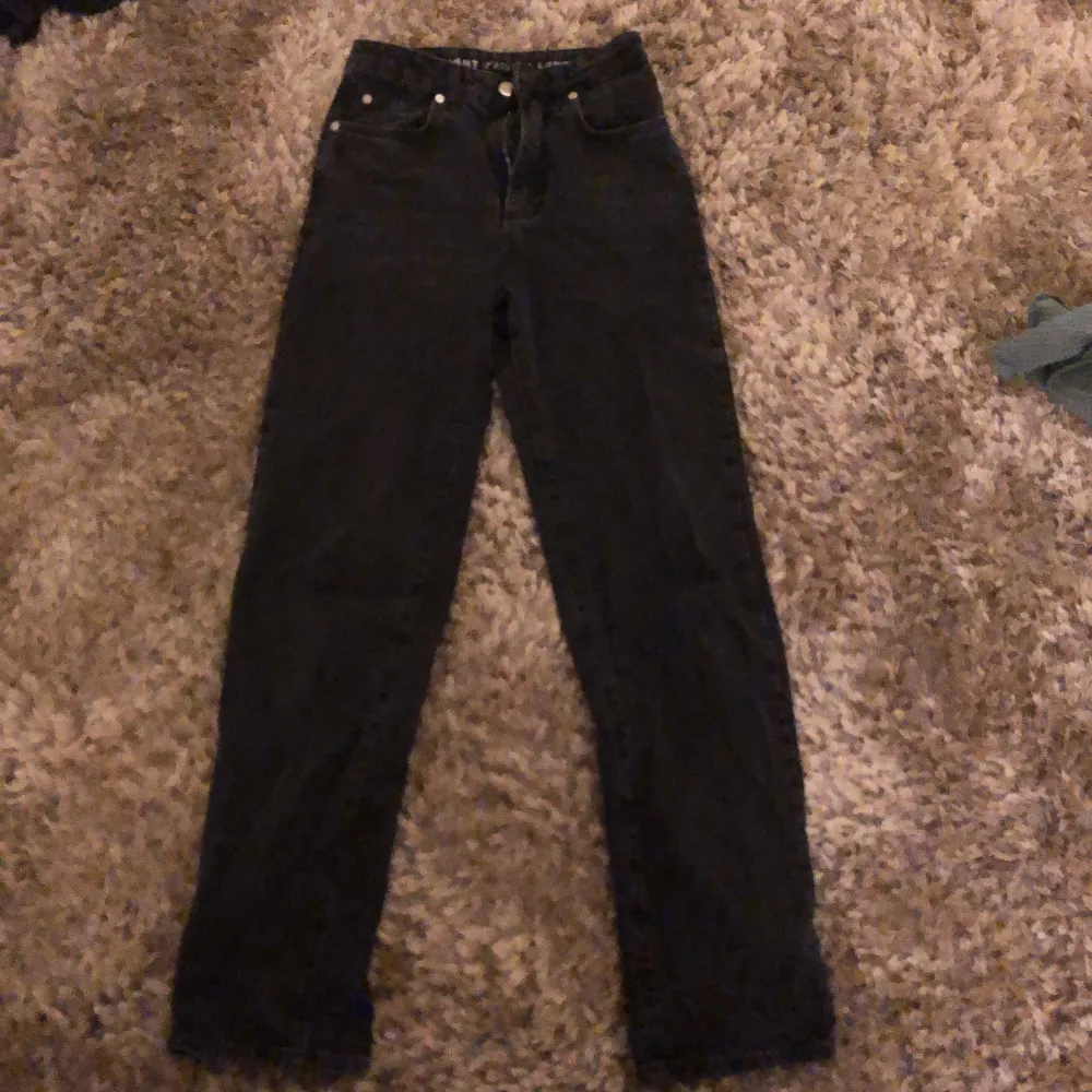 Svarta jeans. Jeans & Byxor.