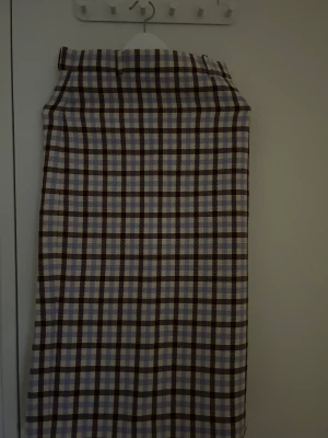 Pennkjol💜 - Supercool pennkjol som aldrig är använd. Den har en liten slits där bak💜