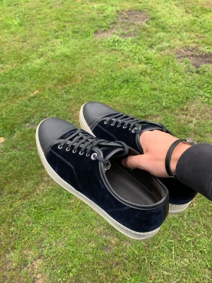 Lanvins  - Säljer nu mina Lanvins som är i bra skick. Skorna är strl 10 UK vilket motsvarar ca 45 EU. Box osv medföljer ej. 