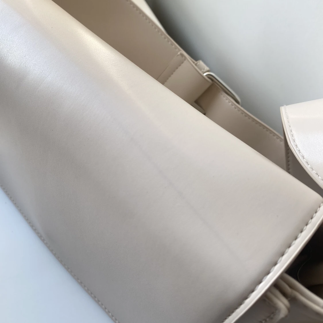 Beige crossbodyväska - 91