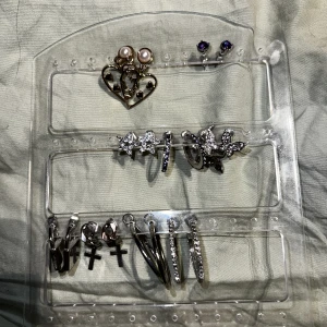 Örhängen - 10 kr st eller 40kr för alla!