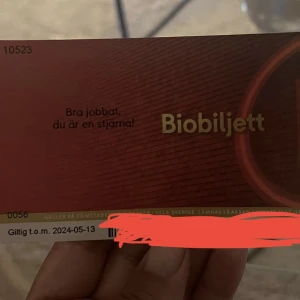 Biobiljetter - Säljer 5st biobiljetter. 600kr, totalt värde ca 800kr