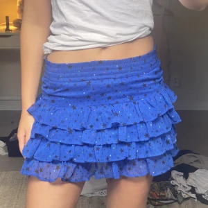 Volangkjol - Denna är i barnstorlek men passar mig som vanligtvis har S ❤️kan även användas som topp!