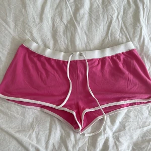 Shorts - Söta shorts. Använda nån gång inte mycket. 