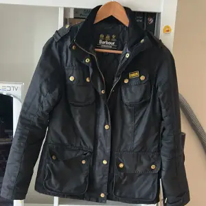 selling my an used jacket from barbour. 