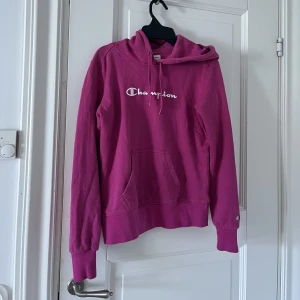 Champion hoodie  - Fint skick och snygg till vardags!