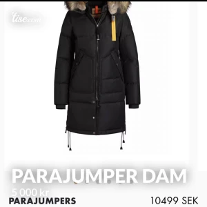 Parajumper vinterjacka - Säljer min parajumper vinterjacka i storlek Xs pga av att den är för liten. 
