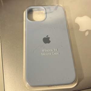 Iphone 14/14pro silikon skal i babyblå färg  ((Inte orginal)) Oöppnad 