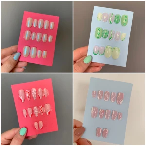 Press on nails - Custom press on nails (dvs lösnaglar enligt dina önskemål) 100-200:- beroende på design. 🩷 skriv ett DM med önskemål så får du även ett prisförslag på den designen du vill ha. Görs självklart i dina storlekar. 