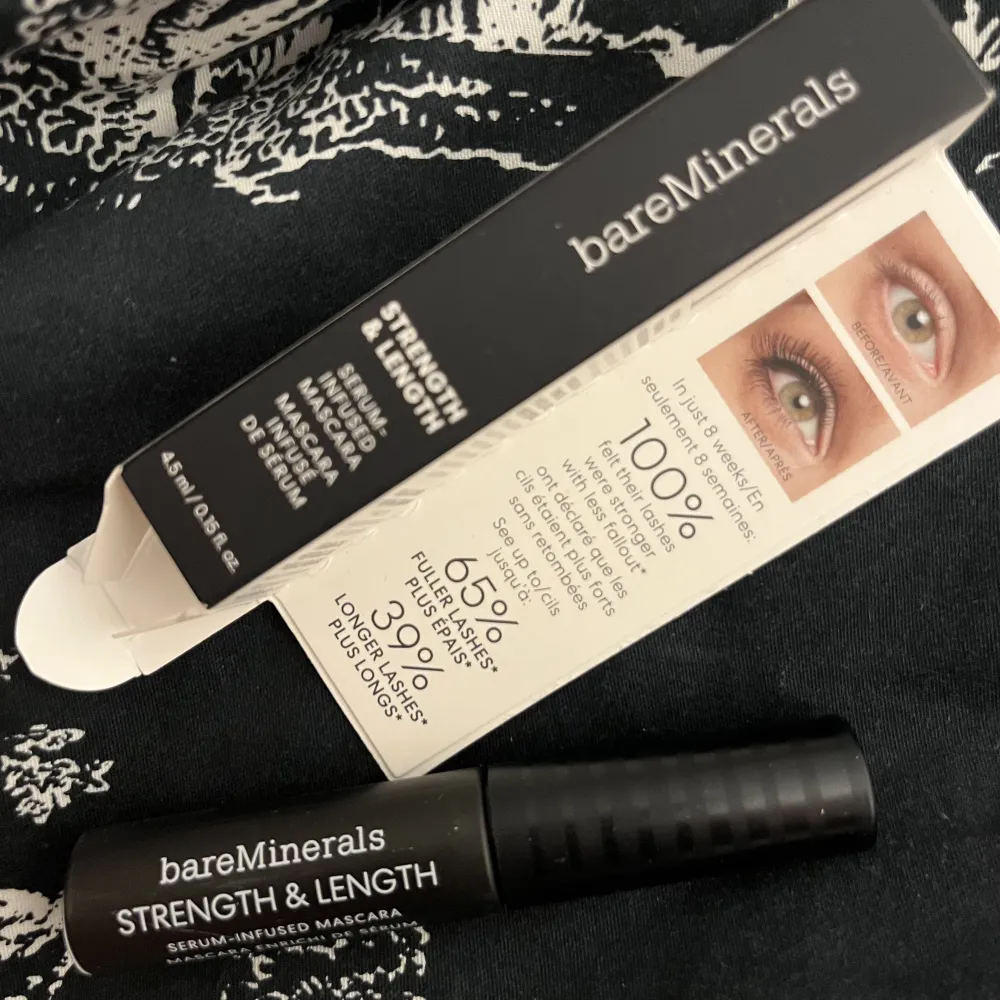 Bareminerals mascara med ögonfransserum i mascaran. Aldrig använd. Den är mini size. Frakt kostar 15 kronor. . Övrigt.