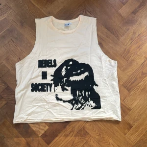 Tank top från Kontend i XL  - Helt ny 