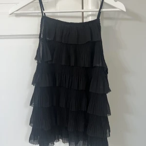 Volang topp från zara - Jätte fin vintage volang topp från zara