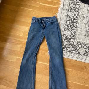 Gant jeans Storlek 158-164 men passar mig som bär xs och är 163 cm lång Pris kan diskuteras mm om flera är instresserade är det bud som gäller
