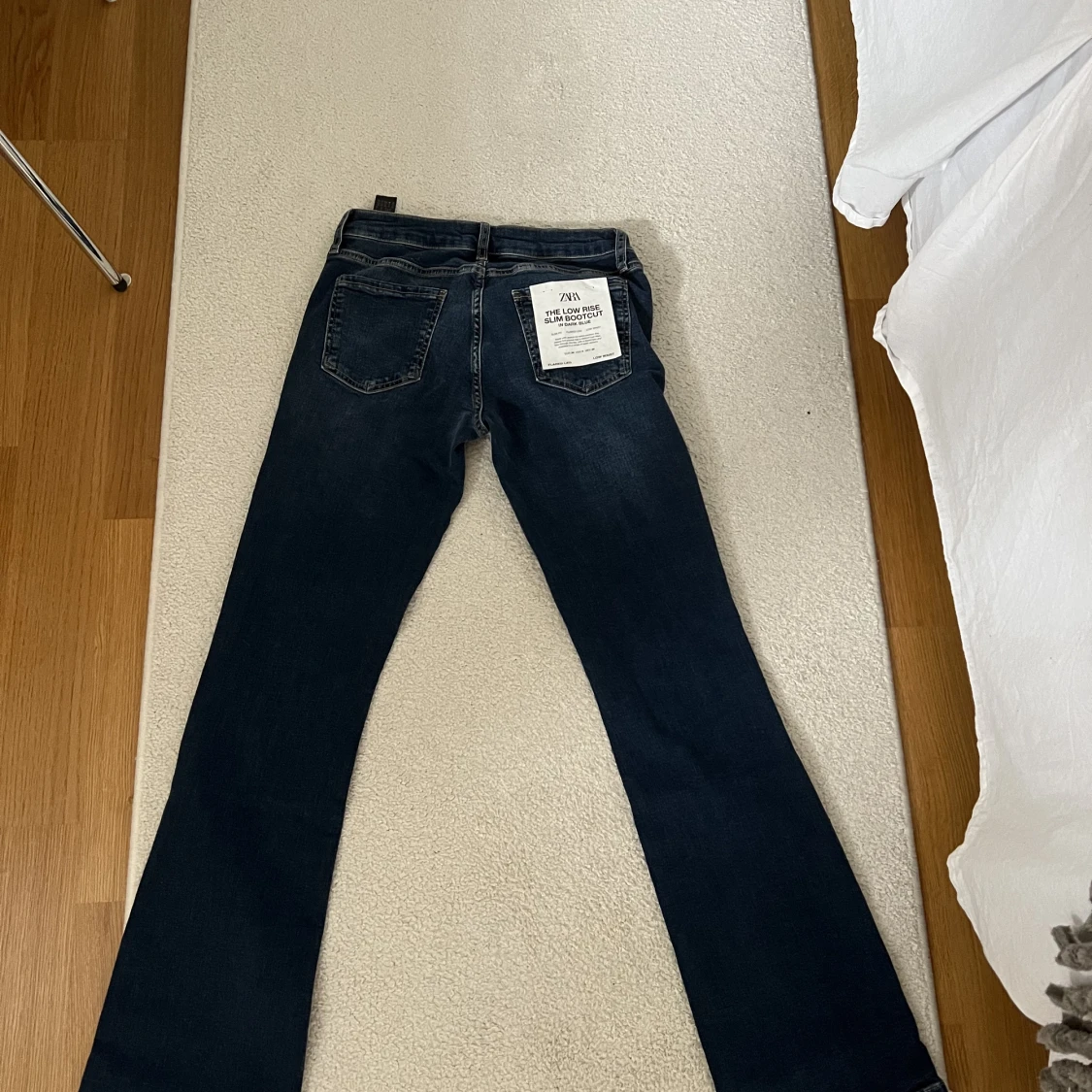 Zara low waist jeans - 90