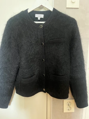 Kofta &other stories  - Så så fin slutsåld kofta från  &other stories