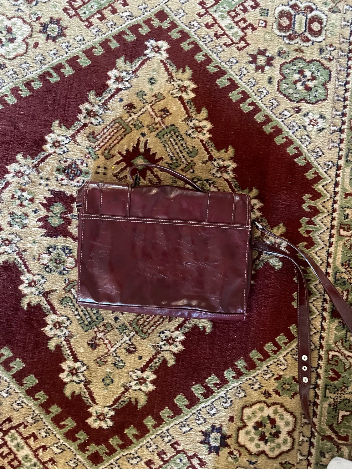 vinröd väska - 90