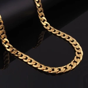 Guldpläterad kedja halsband Nytt - Guld pansarlänk med blank yta i klassiskt utförande.  -18k guldpläterad -Basmetall: koppar -Längd: ca. 50cm -Bredd: 0,6cm -Nickelfritt