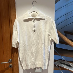 Tröja - Vit tröja från MNG, storlek M