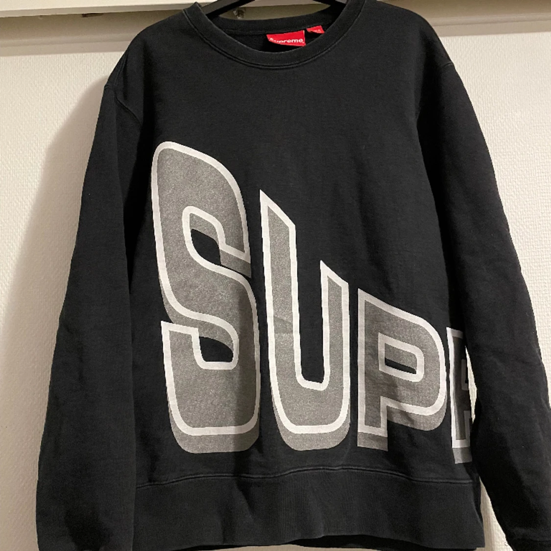Supreme sweatshirt