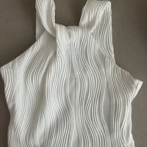 Linne - 40 kr + frakt, använt fåtal gånger🌸