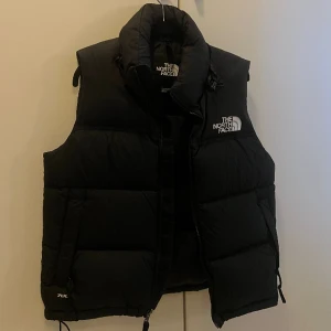 The north face väst  - Väst från The North Face, använt några få gånger
