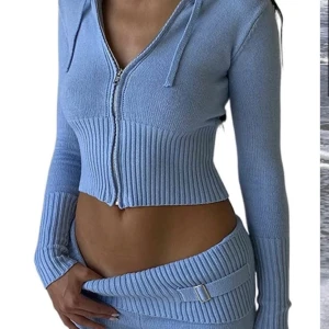 Catania set blå - Säljer detta sjukt snygga catania sett fånget tyvärr inte kommer tillanvändning🫠 inga defekter, aldrig använt bara testat! Passa på o köp, många intresserade🫶🏼