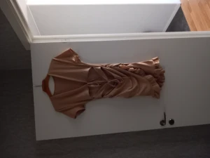 Klänning  - Jättefin klänning från shein som tyvärr inte passade mig. Materialet är stretchigt så passar nog flera storlekar💓