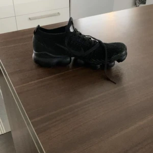 vapormax flyknit 3 - lite smutsiga cond 7/10 