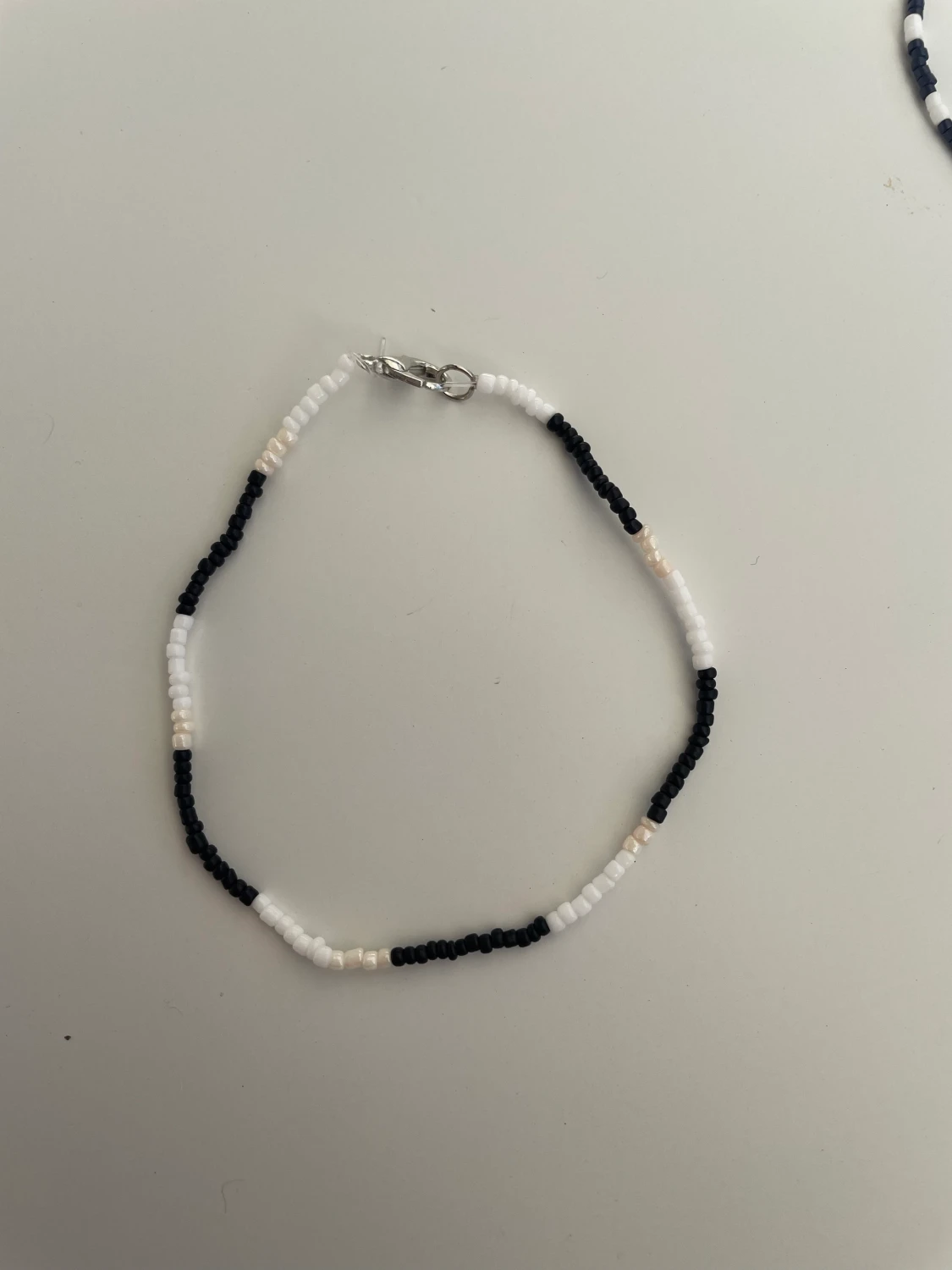 Egetgjort armband 💕