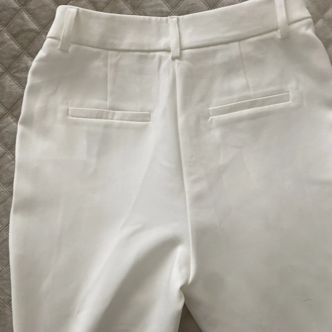 Vita kostymbyxor  - 91