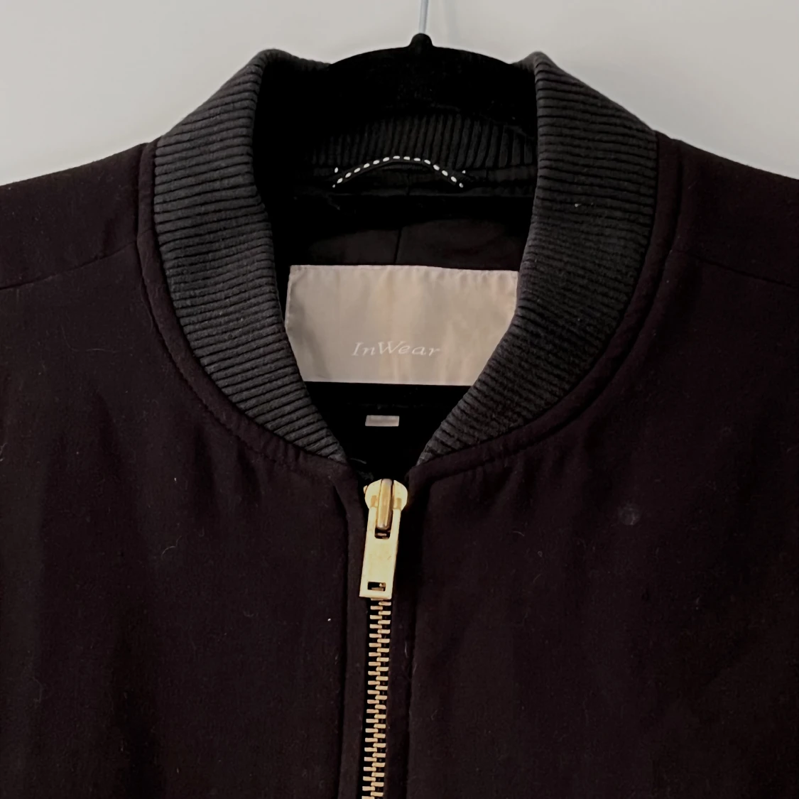 Svart bomberjacka - 91