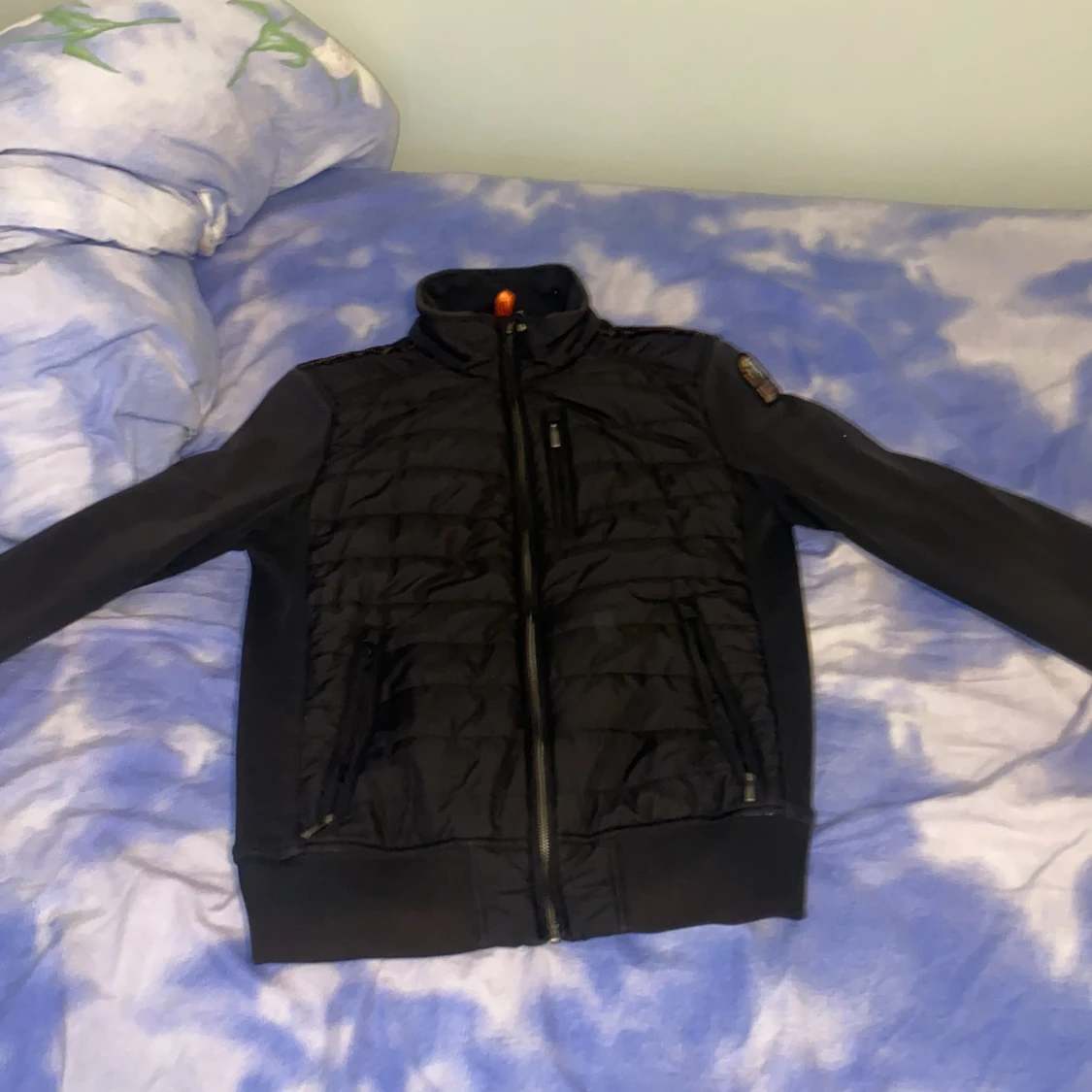 Size s köpt på jonells för 3900kr - 90