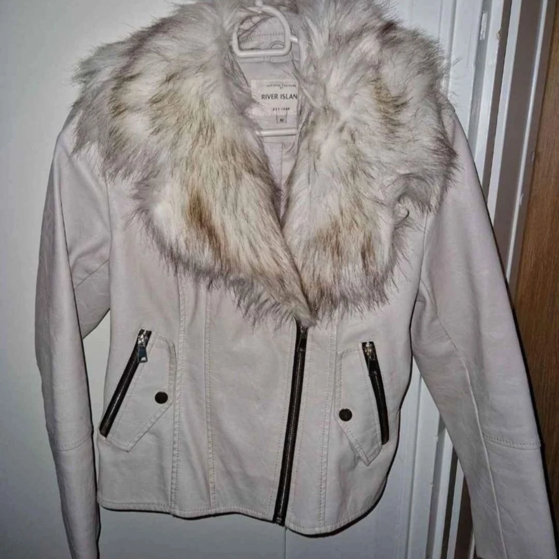 River Island jacka - 90