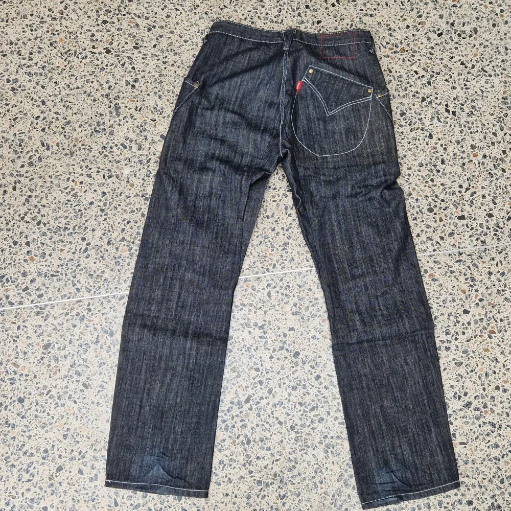 Stora baggy jeans perfekt för skejtaren. I fint skick. Se mina övriga annonser.. Jeans & Byxor.