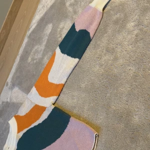 Stickad tröja från HM🫶🏼 - Bra skick Storlek 146-152 