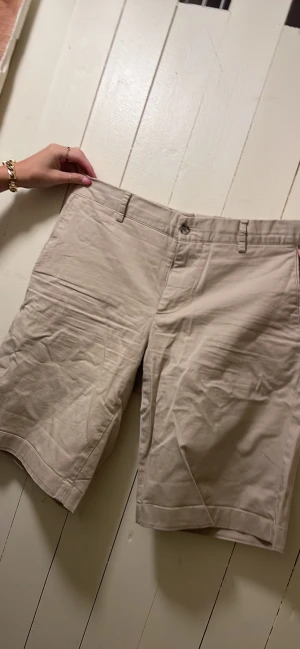 J Lindeberg shorts - Superfina shorts från J Lindeberg. Endast använda ett fåtal gånger. Storlek 30.