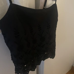 Topp - Säljer denna jätte söta topp som är helt oanvänd och i nyskick☺️ Skriv vid fler frågor❤️