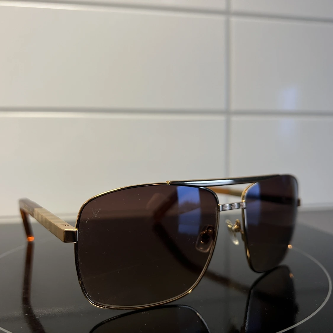 Louis vuitton attiutde