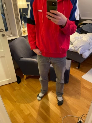 Levis hoodie - Supersnygg levis hoodie. Nyskick nypris runt 550 kr