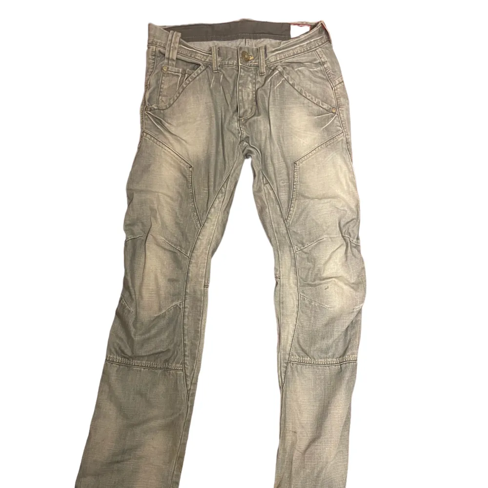 Jättefina vintage J&J jeans. Relativt rak passform. Skriv om frågor!. Jeans & Byxor.