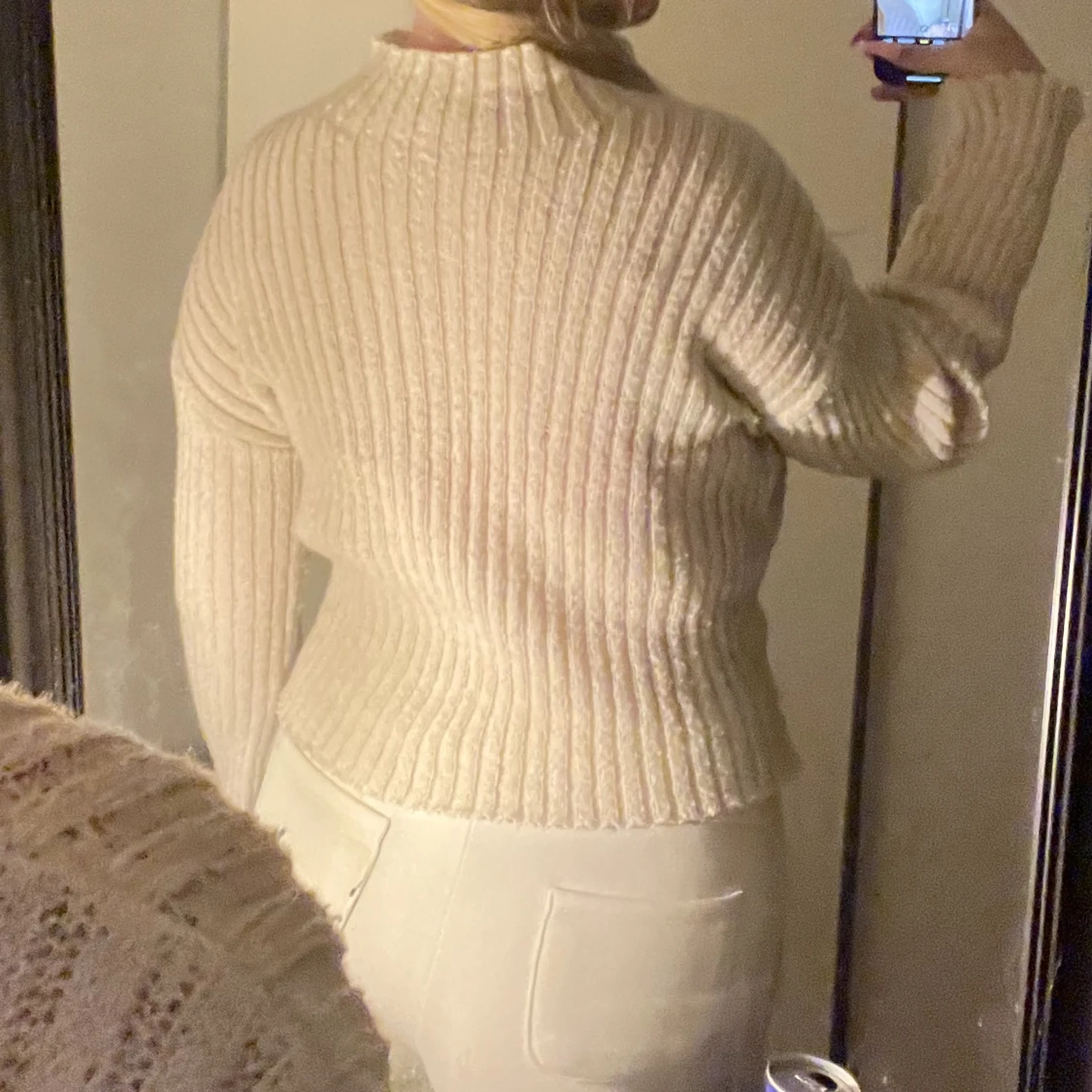 Vit stickad tröja  - 90