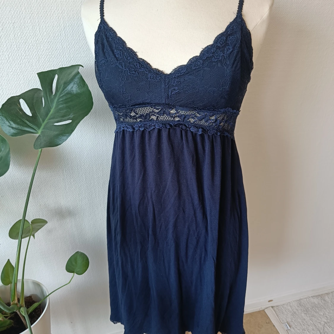 Nattlinne, neglige marinblå