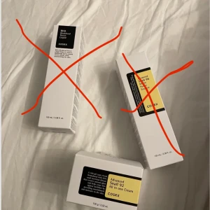 Cosrx - Hej! Fick dubbletter hemma så säljer mina oöppnade cosrx produkter för värde av 800krMan kan köpa alla eller individuellt 150 förutom all in one cream den går för 200 kan tänka mig att sänka priset❤️❤️❤️