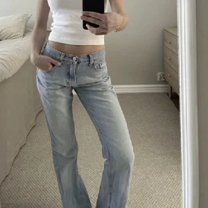 Levis jeans - Säljer dessa Levis jeans!! Passar inte mig längre och behöver då sälja dem. Super bra skick.