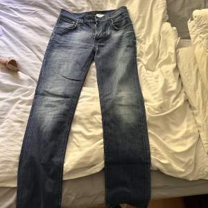 Helt nya nudie jeans storlek 32 32 