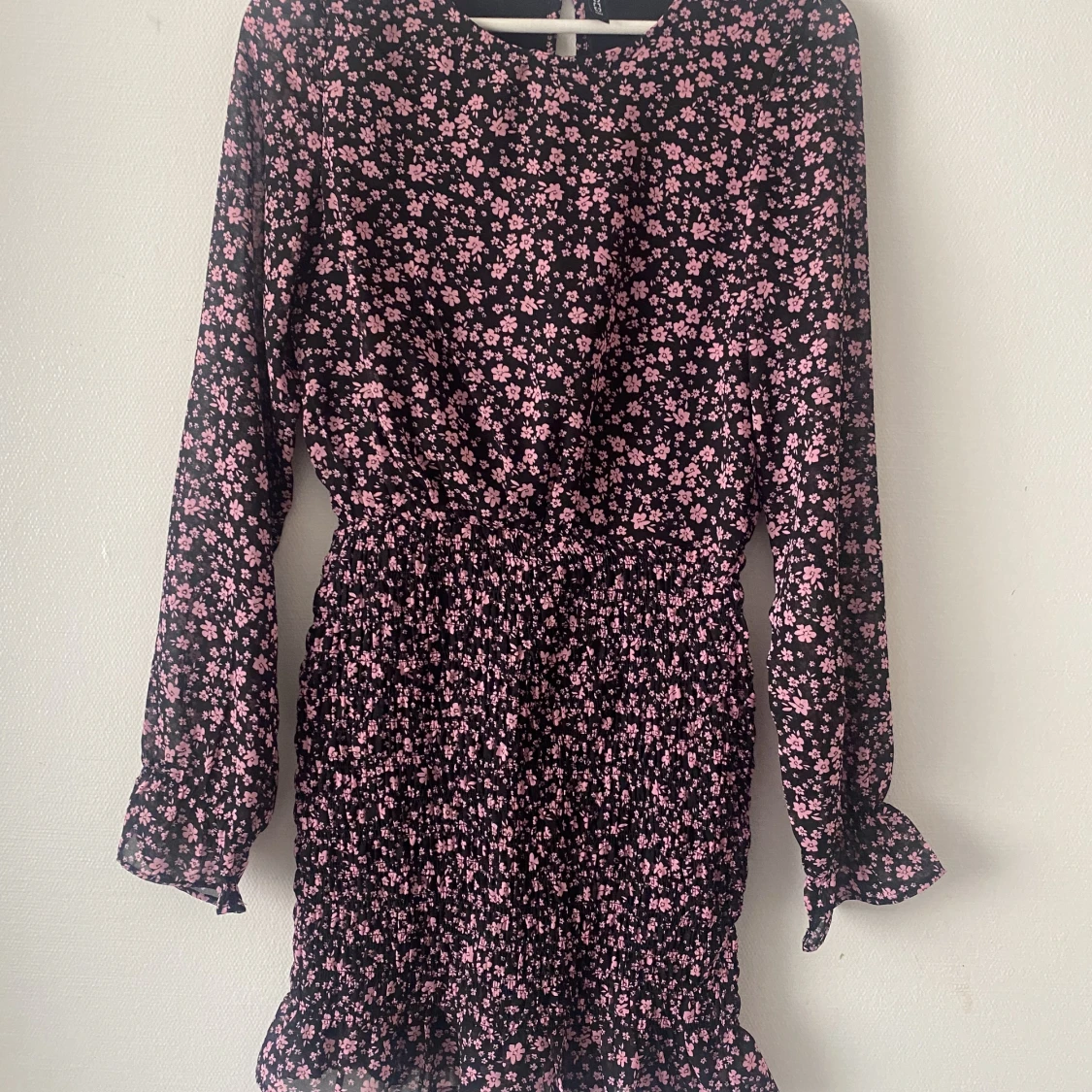 Söt klänning strl S