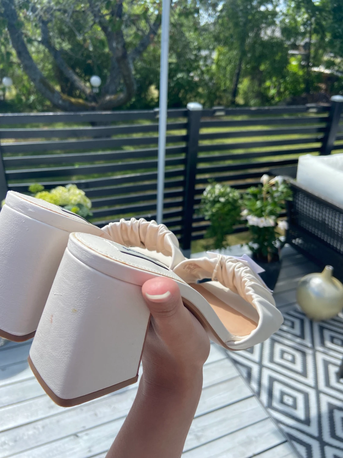 Gräddvita mules - 90