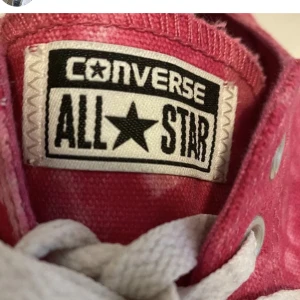 Converse - Super fina skor!! Har använts får gånger, fint skick! 