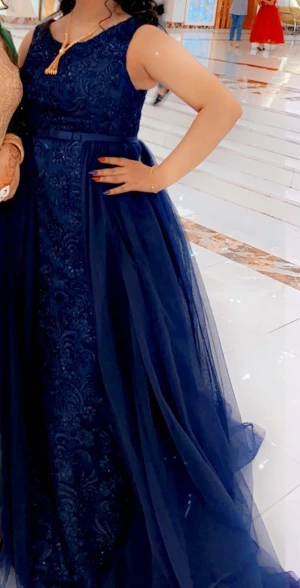 Festklänning  - Priset kan diskuteras vid snabb köp 