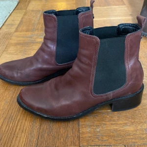 Boots - Bruna fina kängor i storlek 37. Använda men i bra skick!